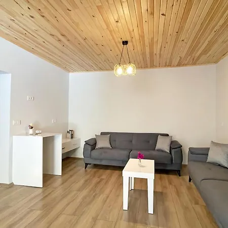 Jasmin Çıralı